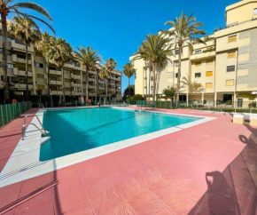 SEAFRONT Apartment with Direct Access to the BEACH